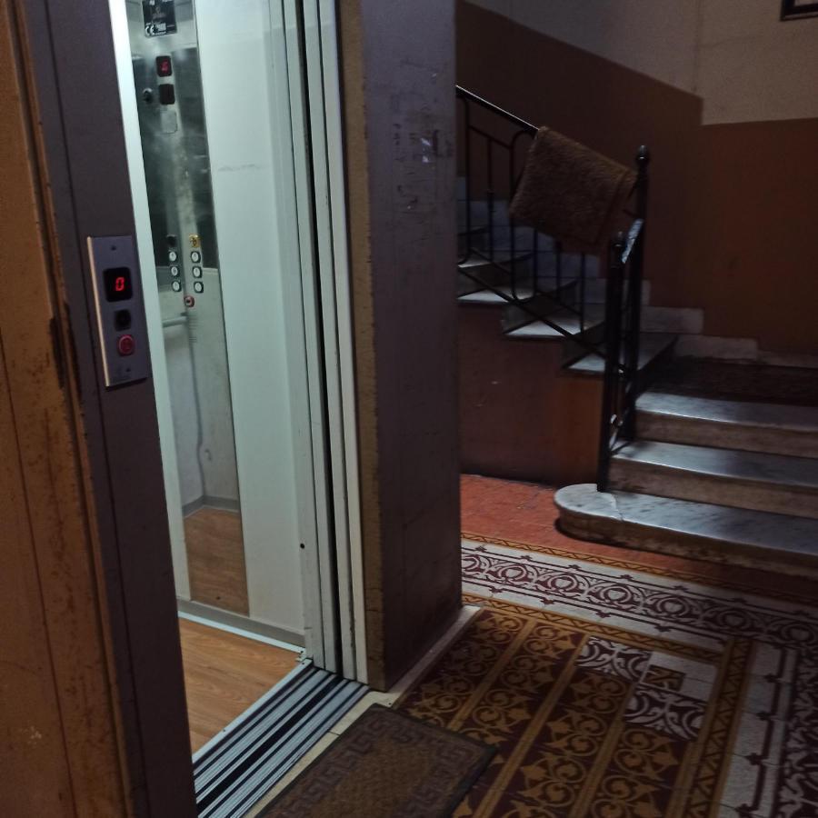 In The Center Rooms Νάπολη Εξωτερικό φωτογραφία