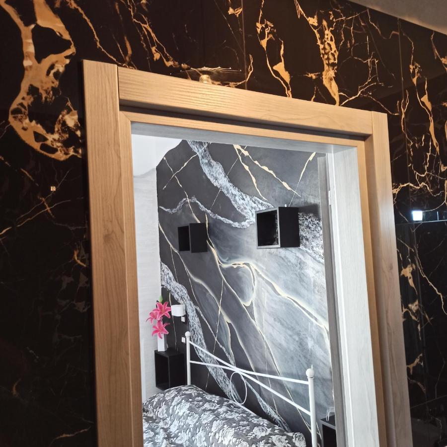 In The Center Rooms Νάπολη Εξωτερικό φωτογραφία