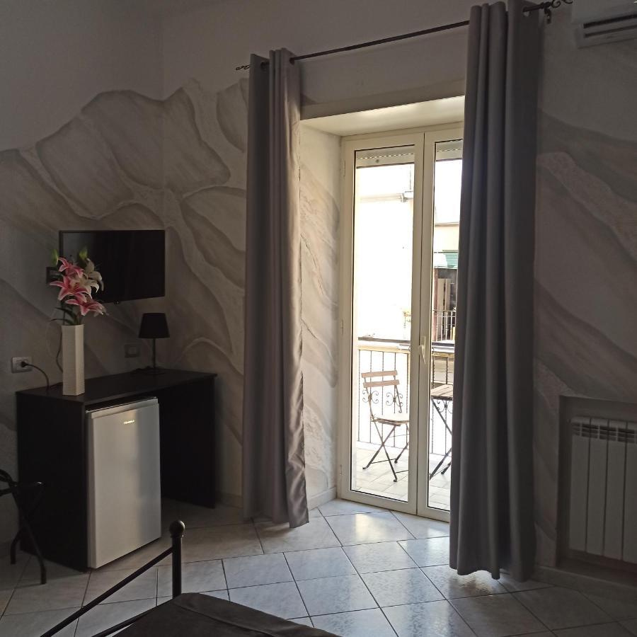 In The Center Rooms Νάπολη Εξωτερικό φωτογραφία