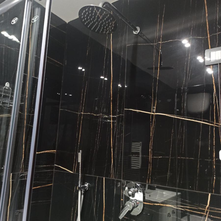 In The Center Rooms Νάπολη Εξωτερικό φωτογραφία