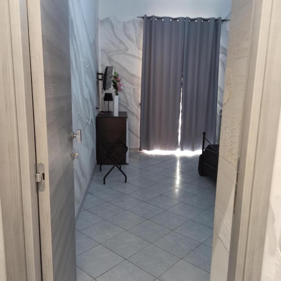 In The Center Rooms Νάπολη Εξωτερικό φωτογραφία