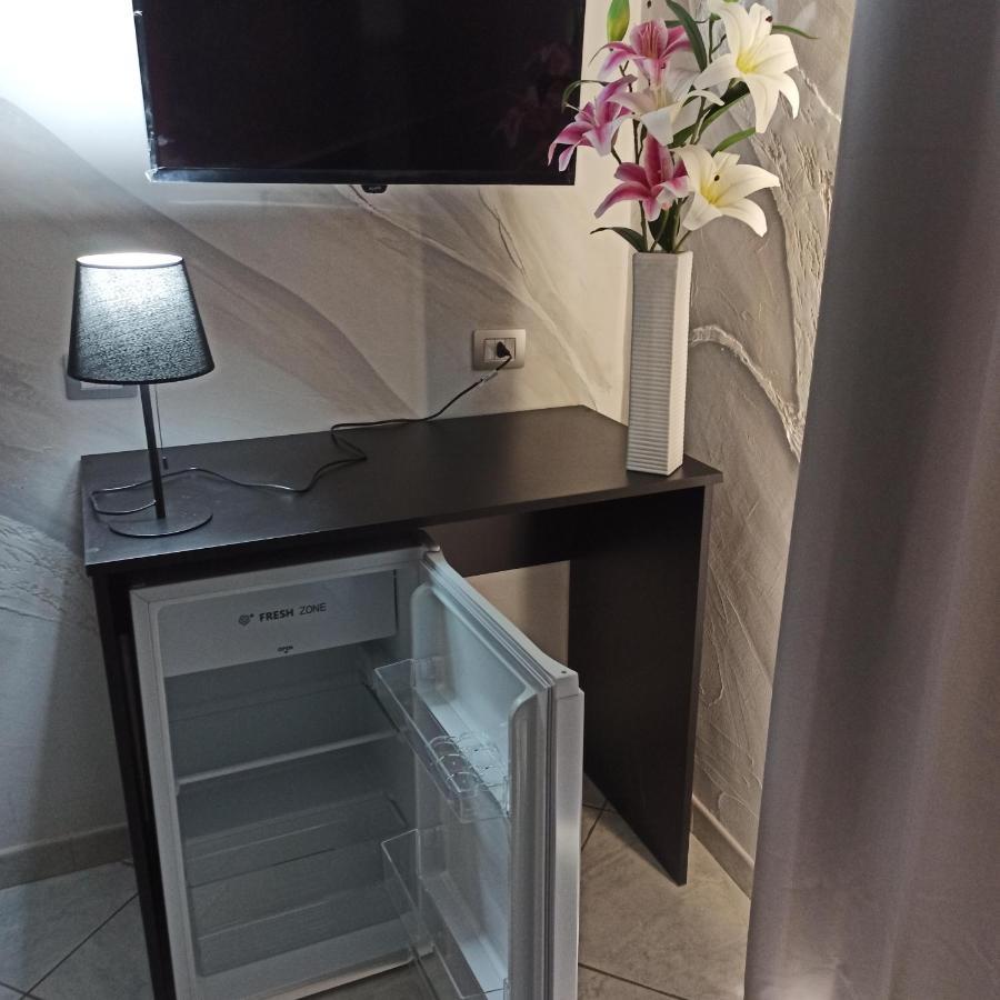 In The Center Rooms Νάπολη Εξωτερικό φωτογραφία