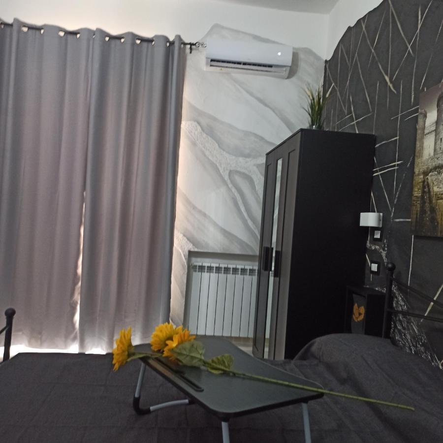 In The Center Rooms Νάπολη Εξωτερικό φωτογραφία