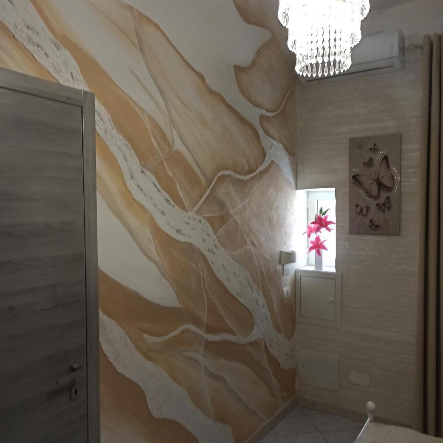In The Center Rooms Νάπολη Εξωτερικό φωτογραφία