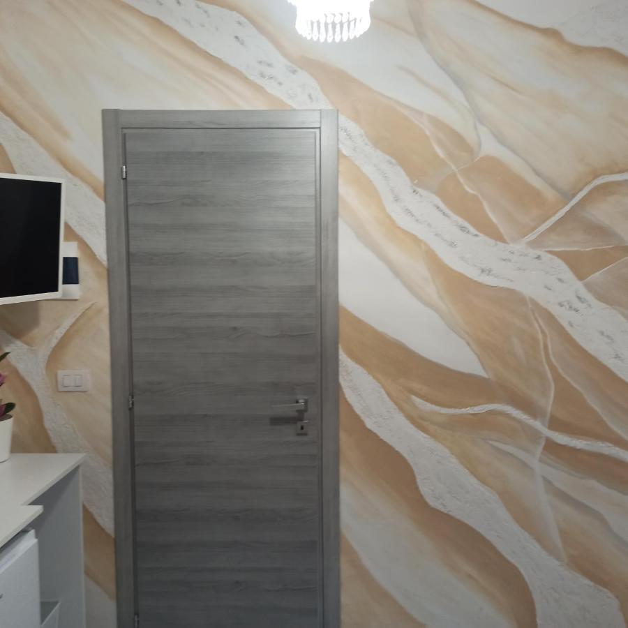 In The Center Rooms Νάπολη Εξωτερικό φωτογραφία