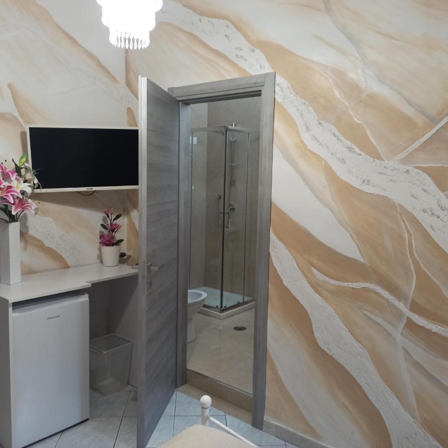 In The Center Rooms Νάπολη Εξωτερικό φωτογραφία